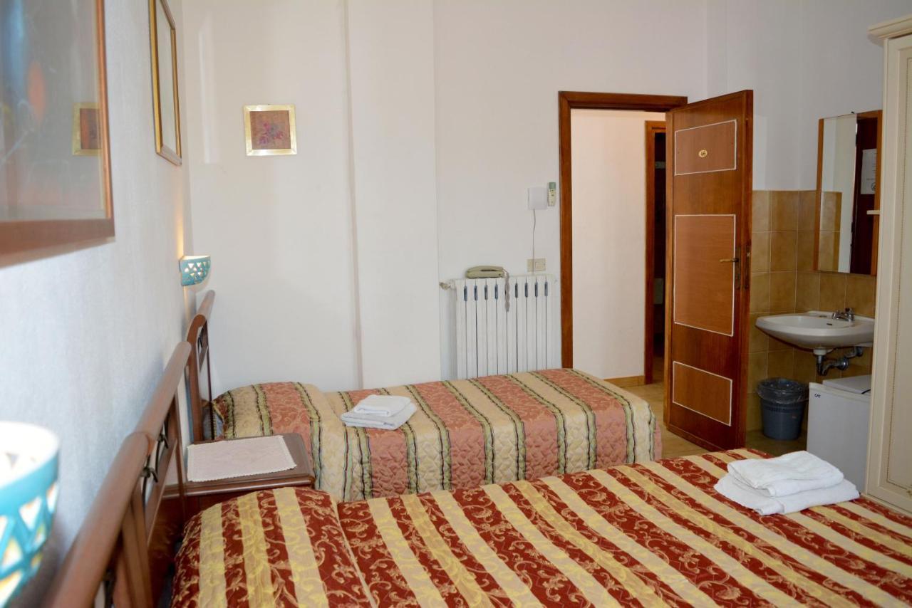 Scano Comfort Inn Santa Teresa Gallura Ngoại thất bức ảnh