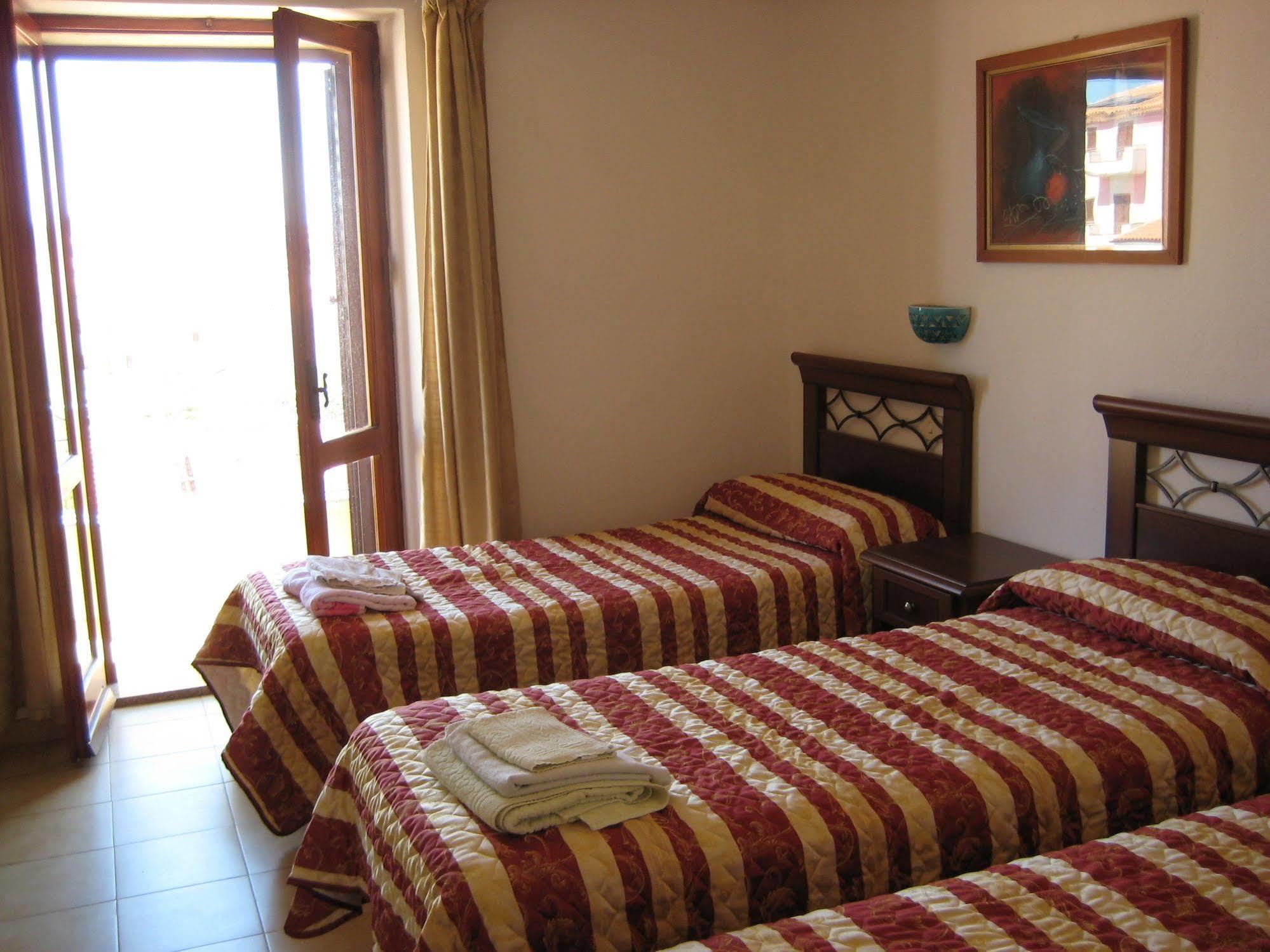 Scano Comfort Inn Santa Teresa Gallura Ngoại thất bức ảnh